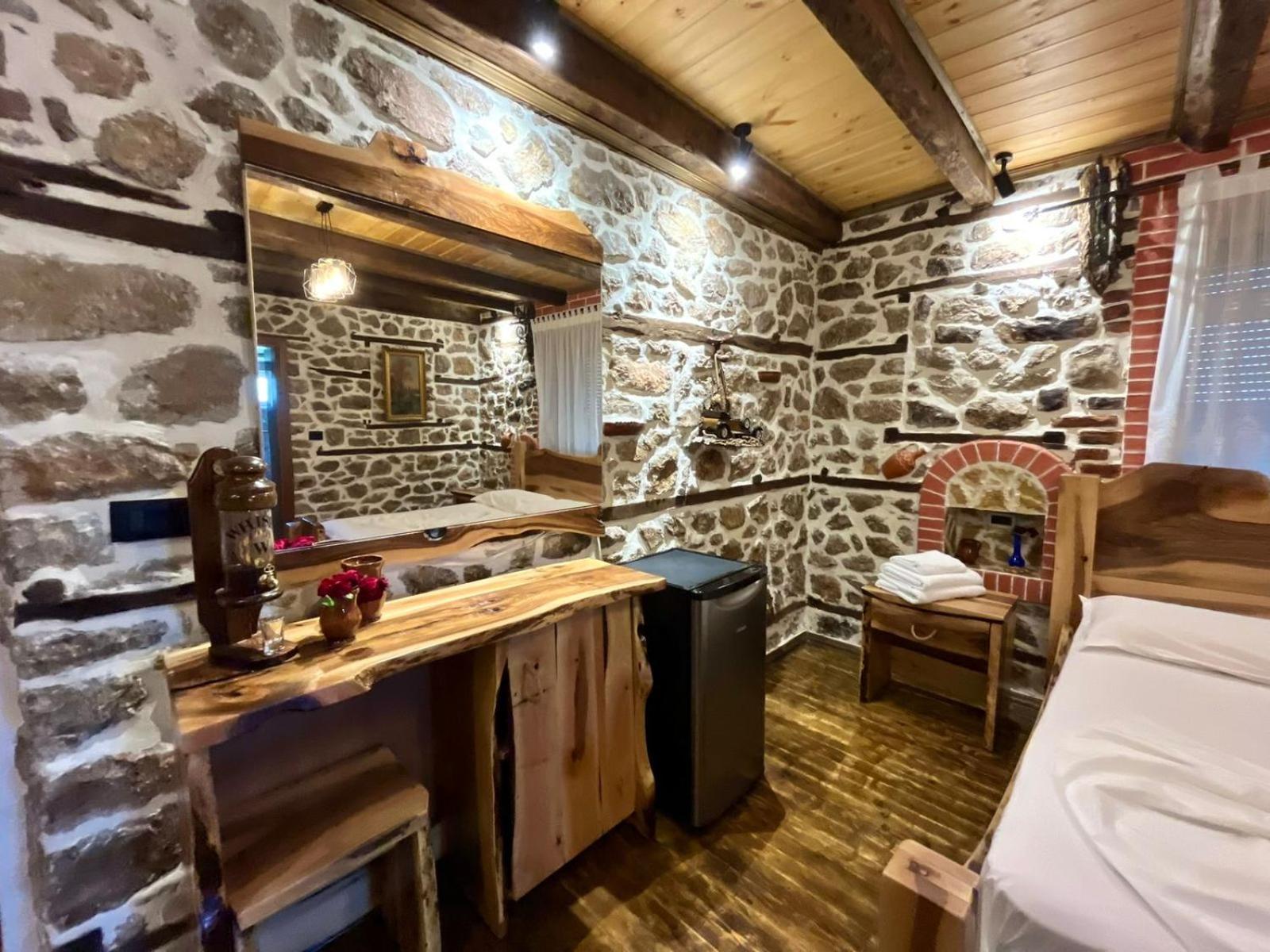 Guest house Vechia Mitllari