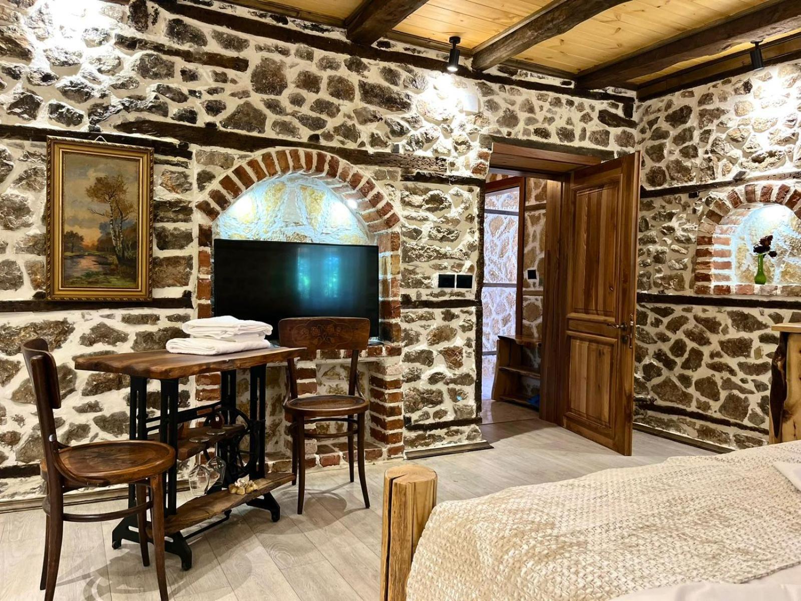 Guest house Vechia Mitllari *